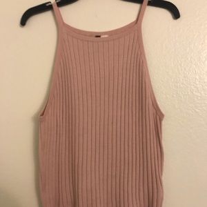 Ribbed halter top